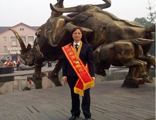 泛泛人做不平庸事