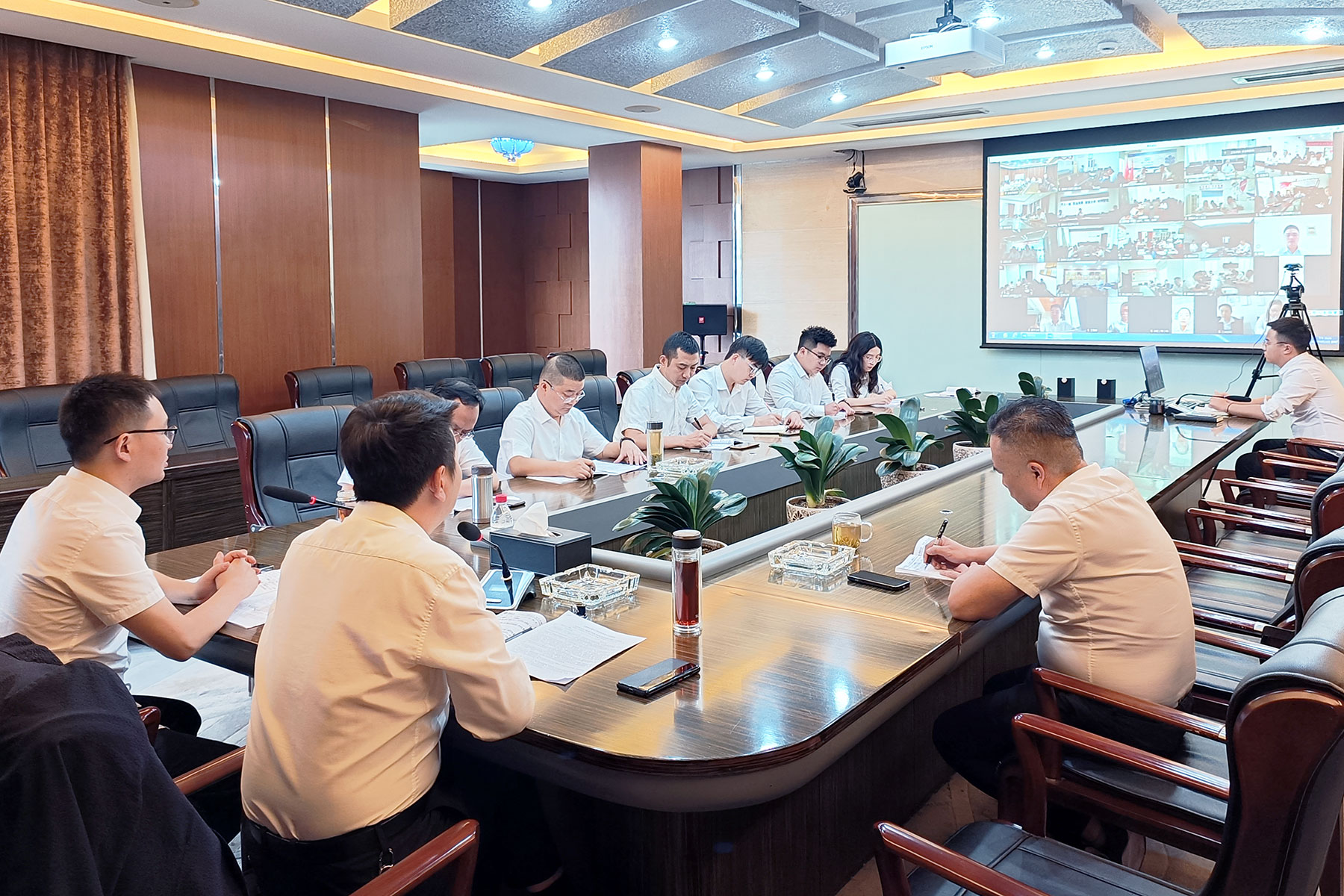 海搏论坛运业召开近期安全沉点工作铺排部署会