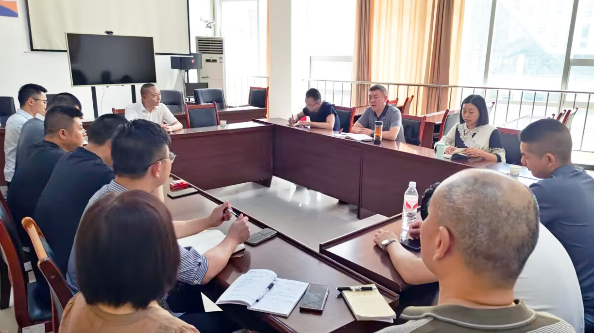 遂宁市邮政治理局在海搏论坛蓬溪运业组织召开邮政调研座谈会